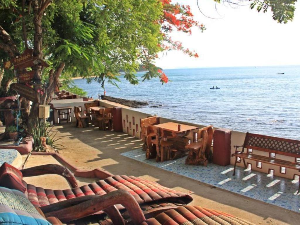 Pikun Resort Koh Larn Extérieur photo
