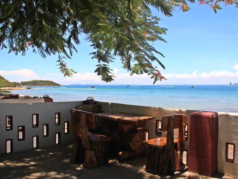 Pikun Resort Koh Larn Extérieur photo